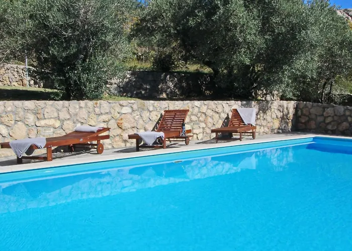 Renoviertes Steinhaus Mit Garten Und Pool Ideal Fuer Ein Erholsamen Urlaub By Interhome *
