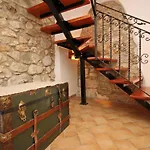 Renoviertes Steinhaus Mit Garten Und Pool Ideal Fuer Ein Erholsamen Urlaub By Interhome Casa de Férias
