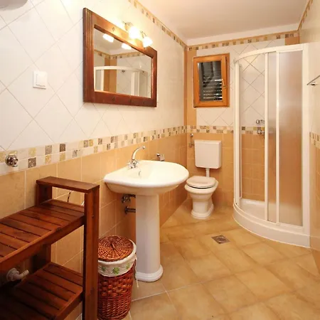 Renoviertes Steinhaus Mit Garten Und Pool Ideal By Interhome * באסקה